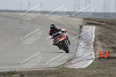 media/Nov-29-2025-TrackDaz (Sat) [[10ae2d9bce]]/A Group/Session 3 (Outside Grapevine)/